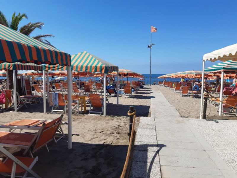 Camping Parco Vacanza Partaccia 2 Марина-ди-Масса Экстерьер фото
